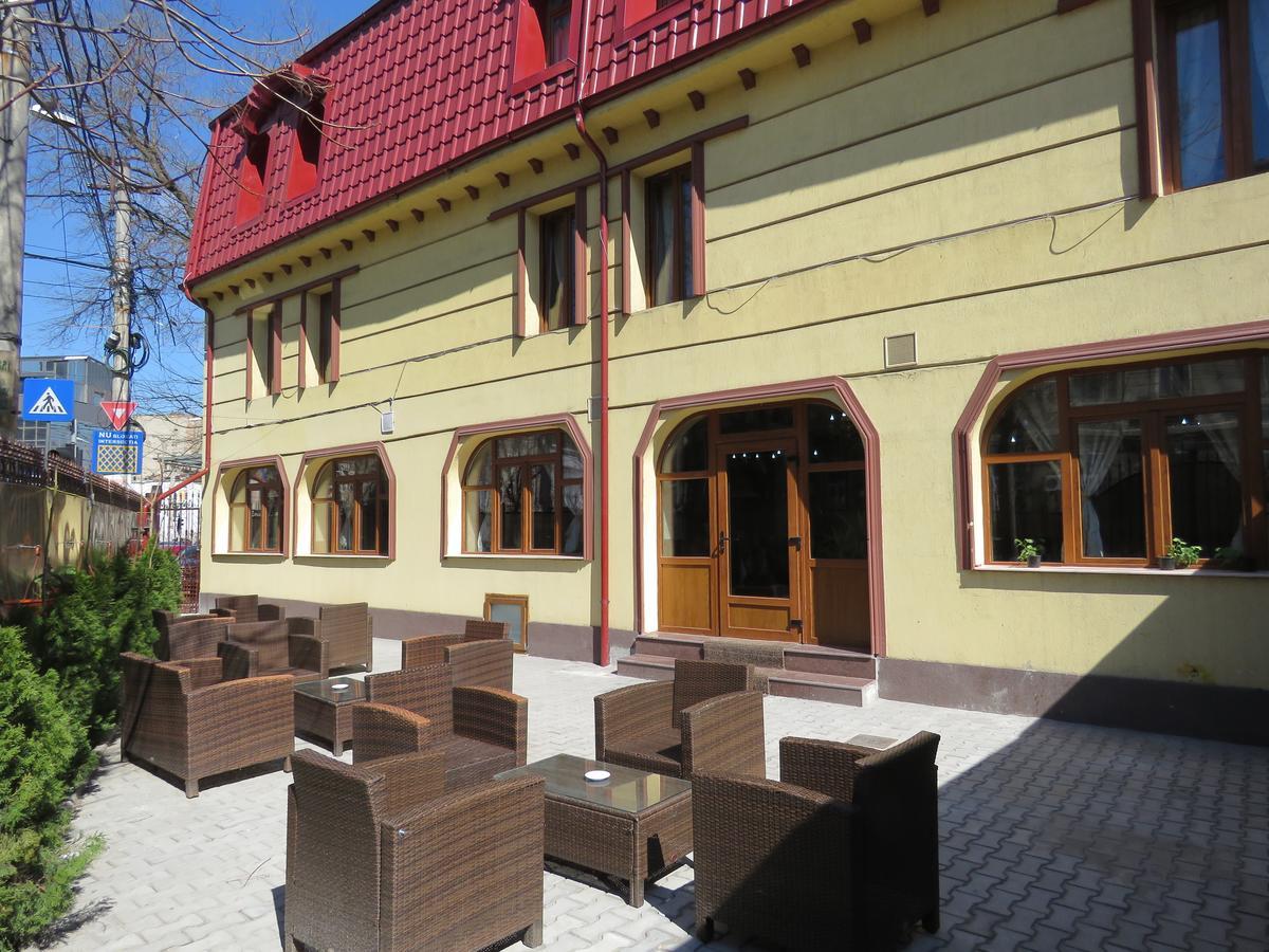 Hotel Foisor Bukarest Exteriör bild